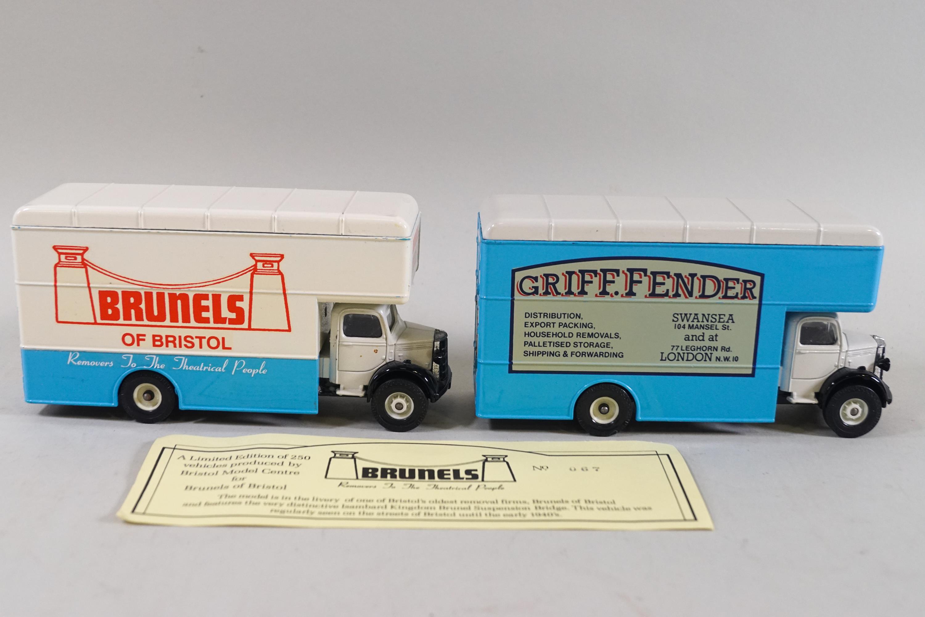 A collection of eight Corgi Removal pantechnicons - Image 2 of 4