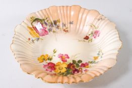 A Worcester blush ivory bowl with floral spray decoration,