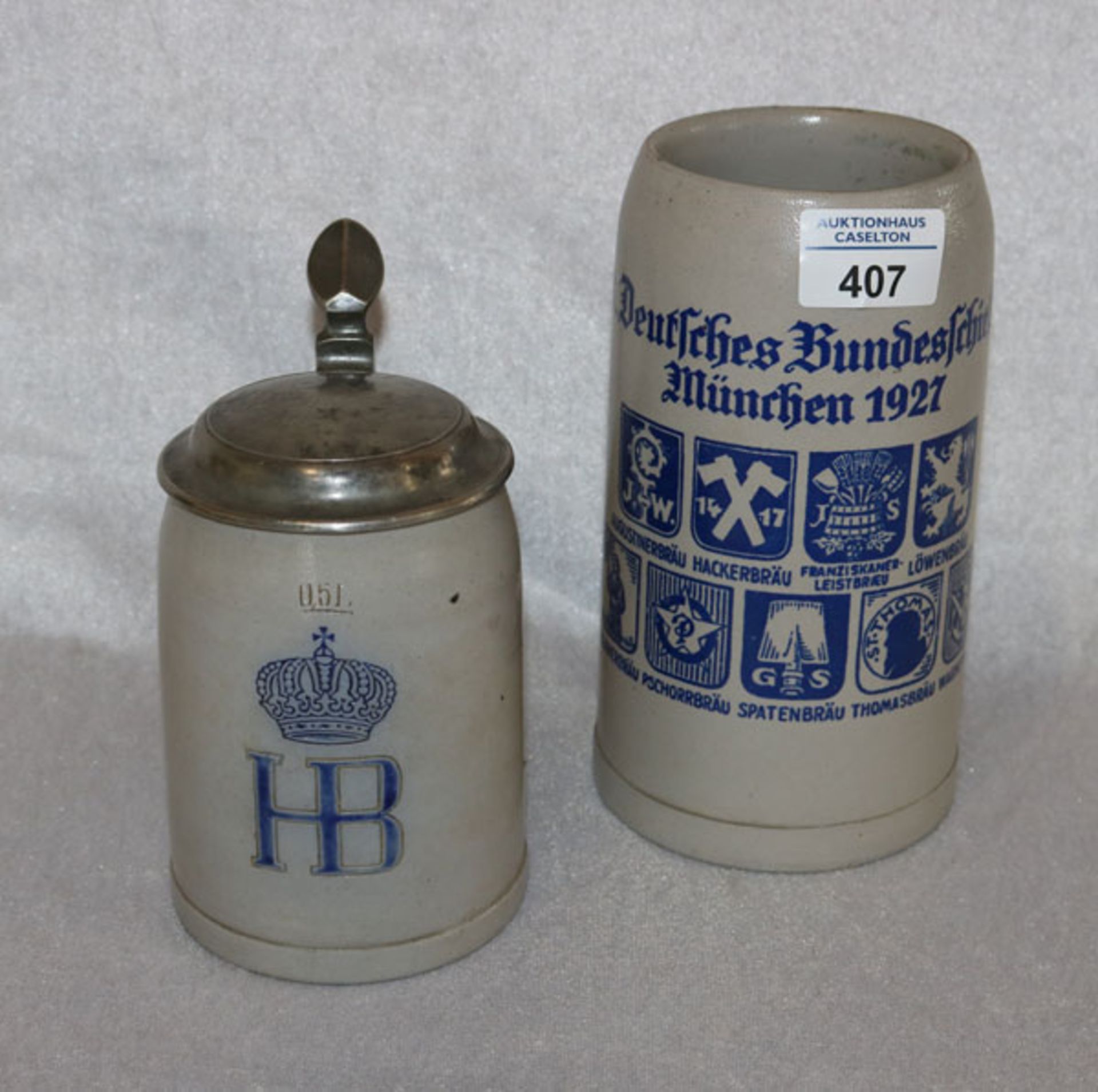 Steingut Bierkrug 'Deutsches Bundesschießen München 1927' mit diversen Brauereiemblemen, H 19 cm,