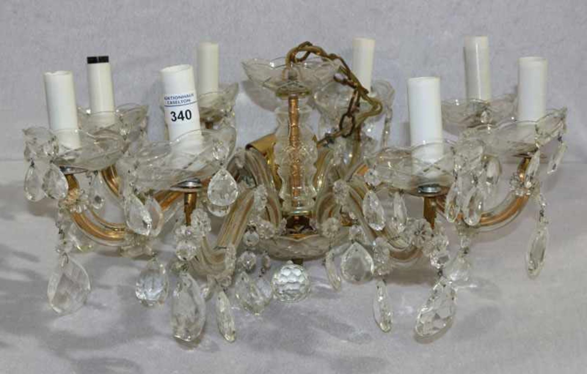 Kristall Hängelampe, 8-armig mit Glasprismen, H 67 cm, D 57 cm, Gebrauchsspuren