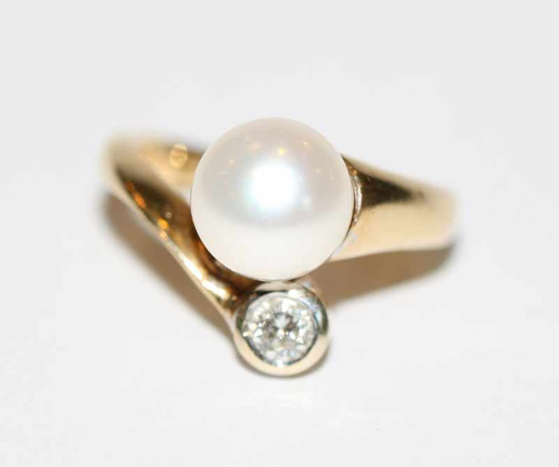 18 k Gelbgold Ring mit Perle und Diamant, Gr. 54, 10 gr.