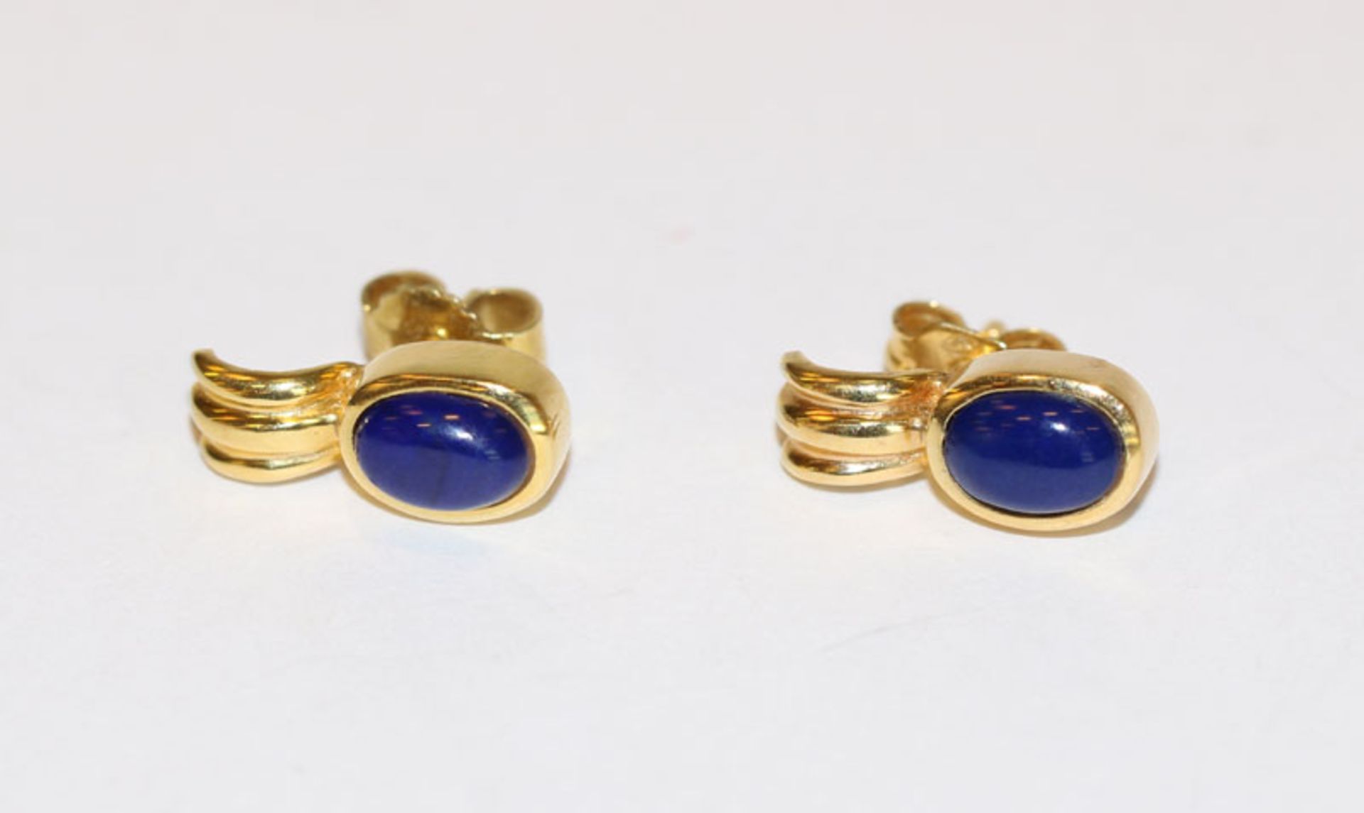 Paar 14 k Gelbgold Ohrstecker mit Lapislazuli