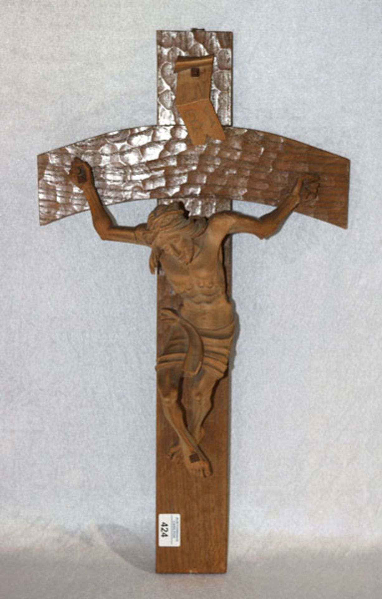 Holzkreuz mit Korpus Christi, gebeizt, H 60 cm, B 34 cm