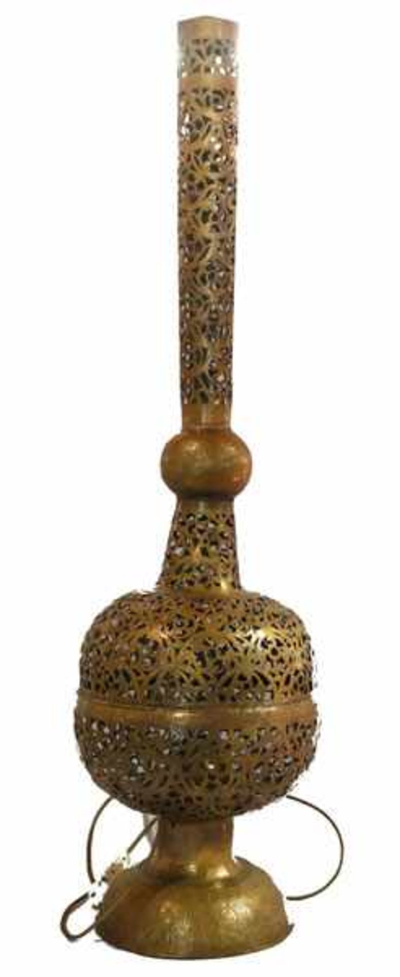 Ausgefallene Marokanische Stehlampe, Messing, handgearbeitet, H 133 cm, D 38 cm, Altersspuren
