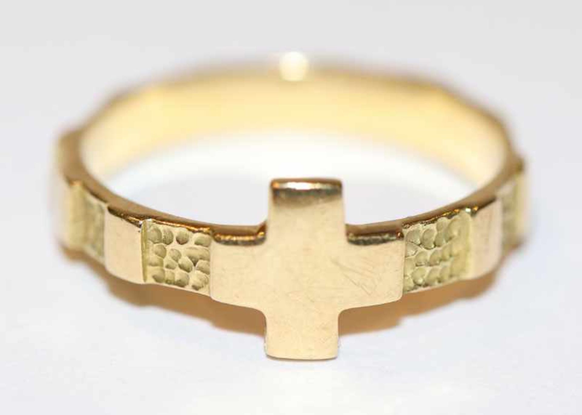 18 k Gelbgold Ring mit Reliefdekor, Gr. 54, 3 gr.