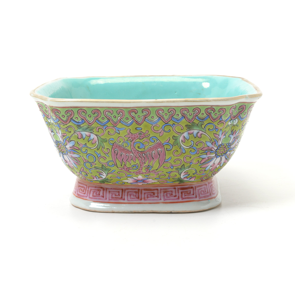 Famille Rose Green Ground Bowl, Late Qing