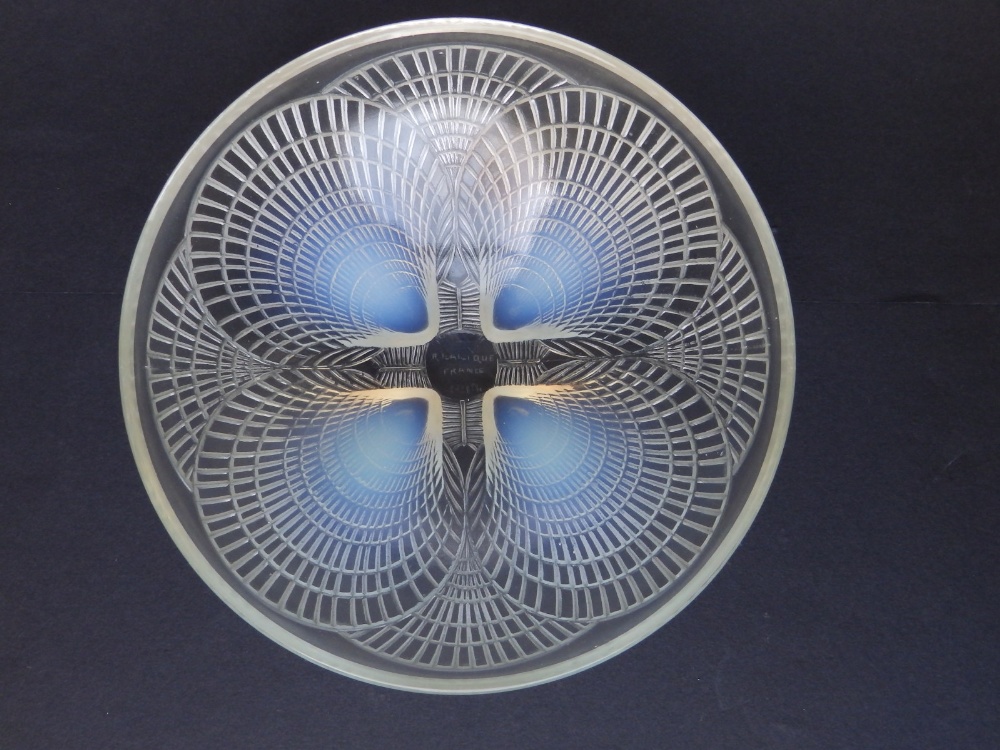 A Rene Lalique Coquilles pattern bowl, No 3202, 7.25” diameter. - Image 2 of 3
