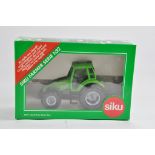 Siku 1/32 Deutz Fahr Team Truc Tractor. M in Box.