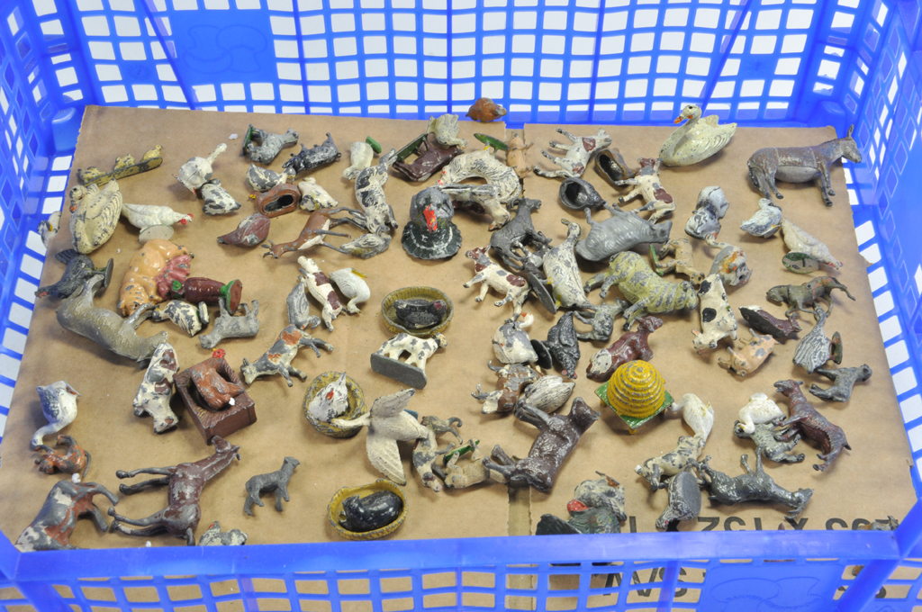 Group of Lead Metal Figures to include Animal issues. Various makers including Britains. Generally F