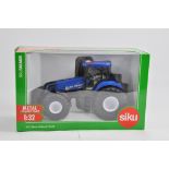 Siku 1/32 New Holland T8.390 Tractor. M in Box.