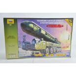 ZVEZDA 1/72 Russian ICBM Launcher. Plastic Model Kit. As New.