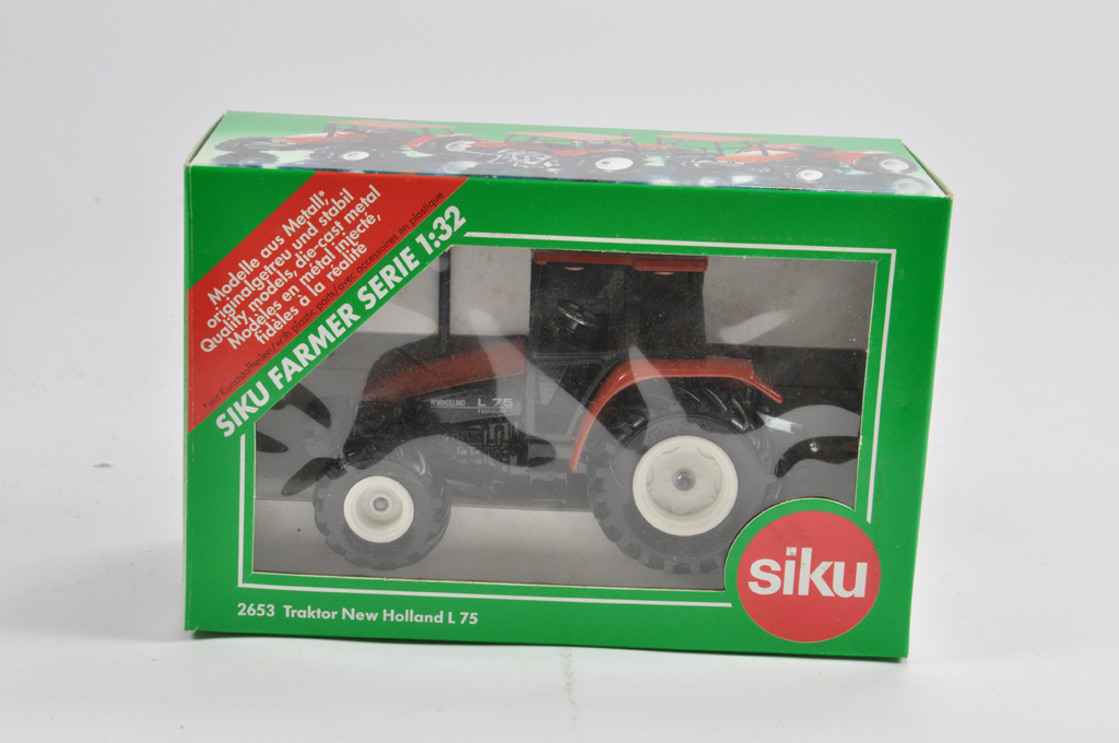 Siku 1/32 New Holland L75 Tractor. M in Box.