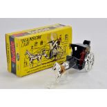 Budgie Toys No.100 Horsedrawn Hansom Cab. E to NM in VG/E Box.