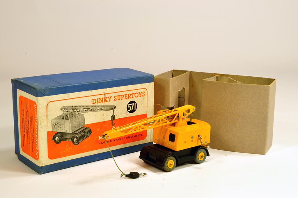 Dinky No. 571 Coles Mobile Crane. Lovely bright example is NM in E Box.