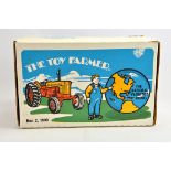 Ertl 1/16 Toy Farmer Case Tractor. M in Box.