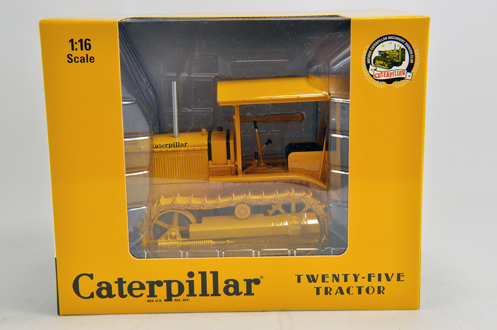 Norscot 1/16 Caterpillar Twenty Five Crawler Tractor. M in Box.