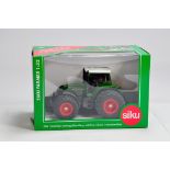 Siku 1/32 Fendt Favourit 716 Tractor with Twin Wheels. M in Box.