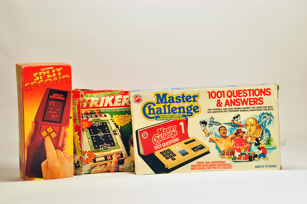 Group of retro / vintage / collectable games including Split Second, Electronic Stiker and Master