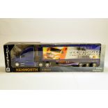 New Ray 1/32 Kenworth T2000 Truck and Trailer Set. M in Box.