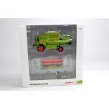 USK 1/32 Claas Dominator 85 Combine. M in Box.