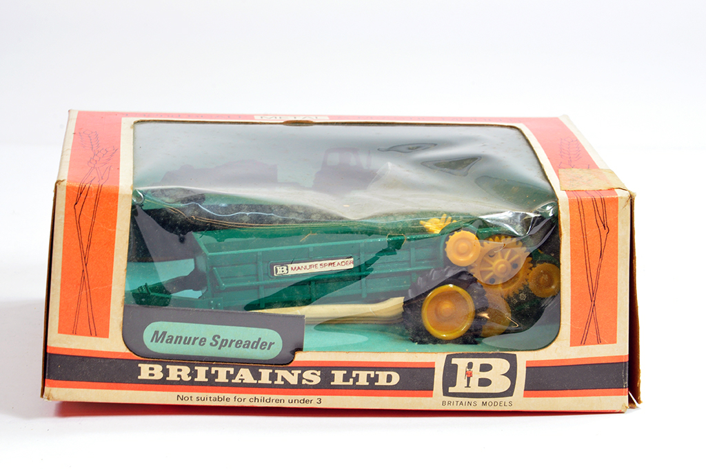Britains Farm 1/32 No. 9540 Manure Spreader. NM to M in VG Box.