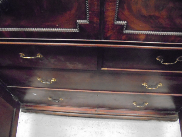 A late Regency mahogany secretaire bookcase cabinet in the Gillows manner, - Image 18 of 19
