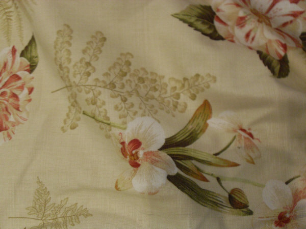 A pair of Sanderson "Lavinia Fern" cotton interlined curtains with matching pelmet - Image 5 of 6