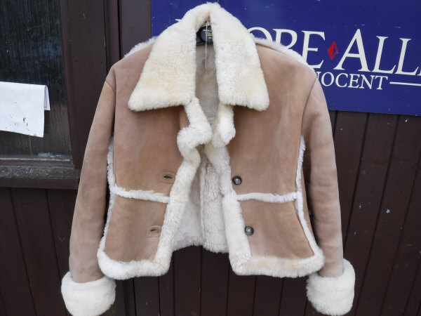 A Mary Quant sheepskin jacket bearing Mary Quant label to the interior CONDITION REPORTS - Image 5 of 11