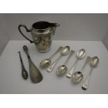 A cased set of six George V silver teaspoons (Sheffield 1916),