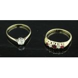 Two 18 carat gold ladies dress rings, one solitaire diamond, 0.