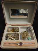 Assorted costume jewellery to include 15 carat gold brooch set with turquoise and pearls,