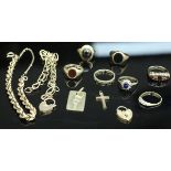 Assorted 9 carat gold jewellery to include bracelet with heart shaped lock, a further bracelet,