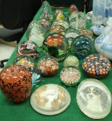 Approx 30 assorted paperweights to include Caithness "Daydreams" paperweight inscribed "R12854",