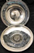 A modern silver miniature alms dish inscribed "1950 Ian and Vivien - 1975" (London 1973),