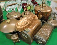 Assorted copper wares to include kettles, saucepan, hot water bottles,