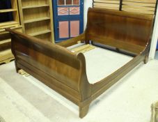A modern mahogany sleigh bed CONDITION REPORTS Internal diameter approx 160 cm.