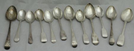 A set of three William IV silver table spoons (London 1831),