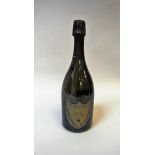 One bottle Moët et Chandon Champagne Cuvée Dom Pérignon 1985,