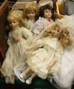 A collection of modern collector's dolls including one by Paul Alberon (8)