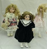 A quantity of assorted collectors dolls to include House of Valentina, Alberon,