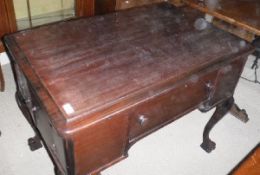 A Columbia grafonola Regent Junior mahogany cased gramophone of table form,