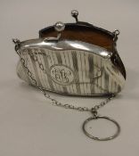 A George V silver evening purse with striped decoration (by G Norman, Birmingham 1918), approx 6.