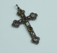 A silver cross pendant with hard stone inlay and engraved scrolling decoration (unmarked), 7.