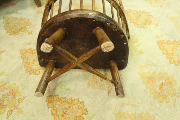 An early 19th Century ash and elm West Country childs stick back chair 51cm high - Image 8 of 12