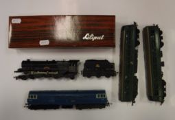 An Airfix GMR 00 scale steam passenger set with Royal Scot 4-6-0 loco and tender together with a