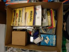 A box containing a collection of Märklin transformers (6),