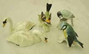 A box and collection of various English and Continental chinawares to include a pair of Beswick