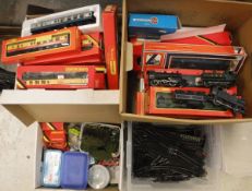 A collection of Hornby 00 gauge railway items including locomotives "Britannia" and "Albert Hall"