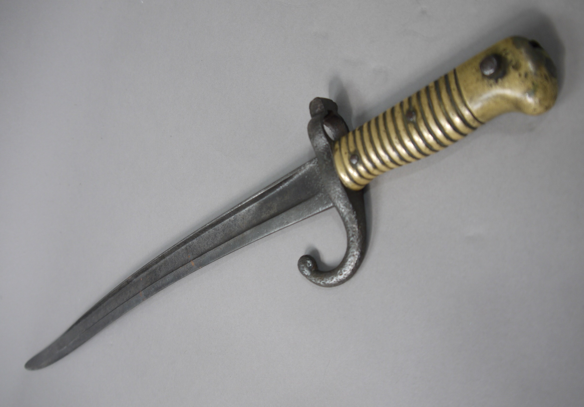 A First World War bayonet - Image 4 of 5