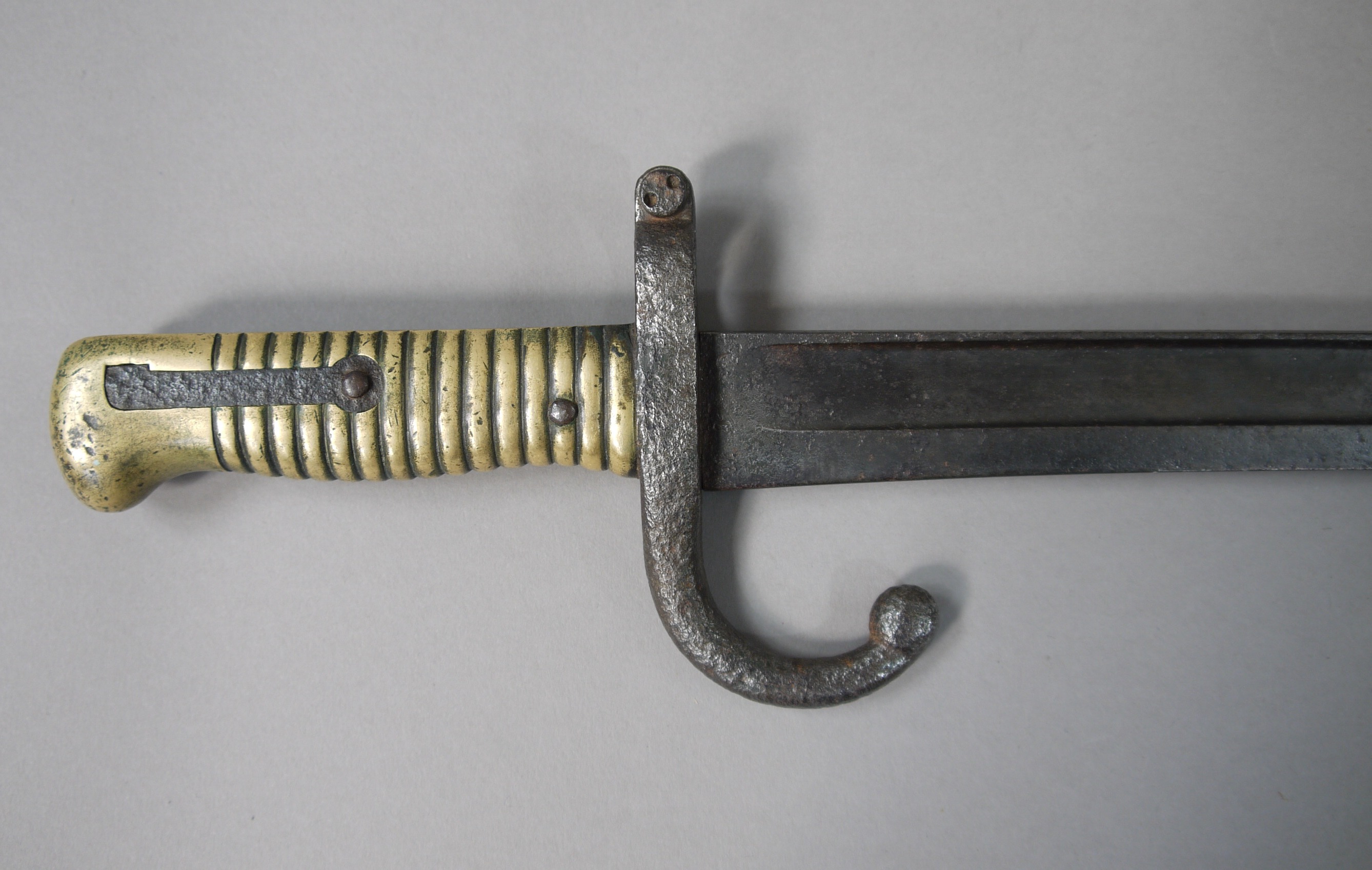 A First World War bayonet - Image 2 of 5